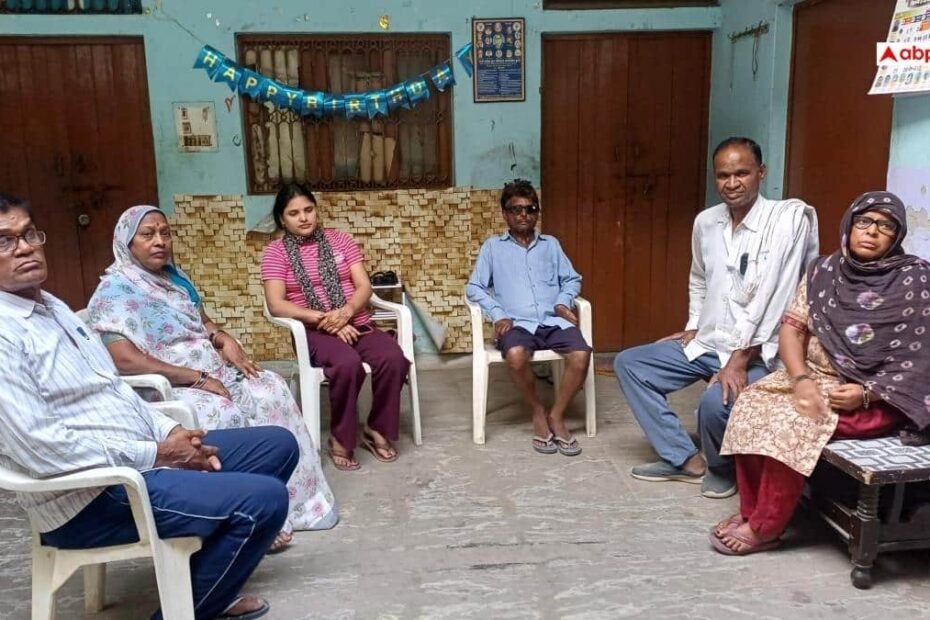 ias-रिंकू-सिंह-राही-के-इस्तीफे-पर-परिवार-का-दावा,-‘ईमानदारी-की-सजा-मिली,-जिम्मेदारी-नहीं-दी-गई’