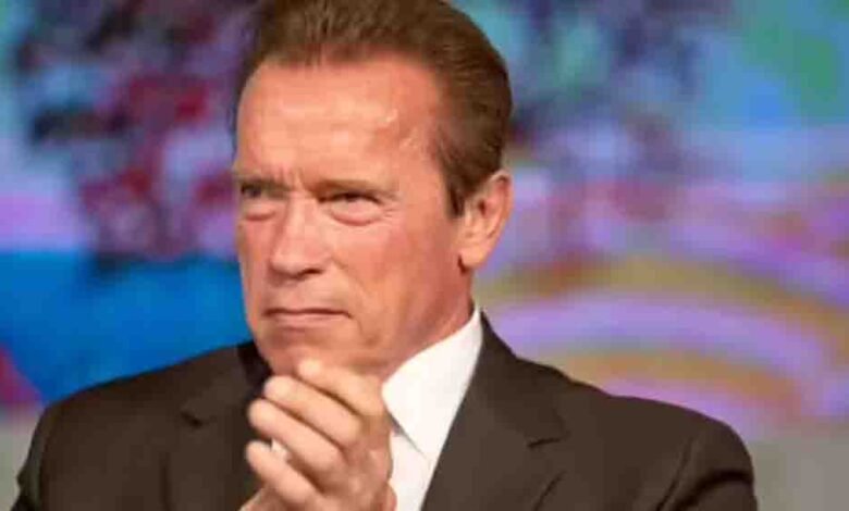 अर्नोल्ड-श्वार्ज़नेगर-को-अल्स्टर-यूनिवर्सिटी-ने-मानद-डॉक्टरेट-से-किया-सम्मानित-और-60-साल-पुराने-उस-शहर-के-किस्से-ने-भावुक-किया