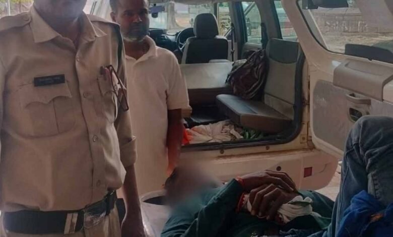 दमोह-के-डायल-112-हीरोज-सड़क-दुर्घटना-में-गंभीर-रूप-से-घायल-03-व्यक्तियों-को-पहुँचाया-अस्पताल