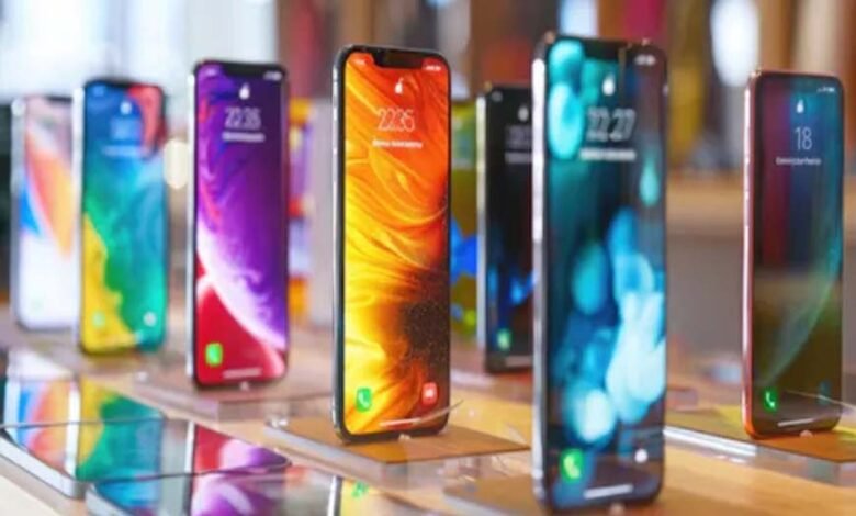 देश-में-आय-का-40%-तक-स्मार्टफोन-पर-खर्च,-महंगाई-ने-22-करोड़-यूजर्स-का-अपग्रेड-अटकाया