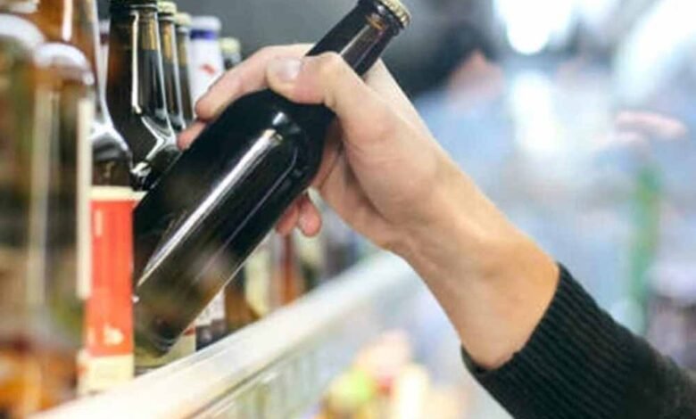 mp-में-शराब-संकट-बढ़ा:-आबकारी-विभाग-ने-बीयर-और-प्रीमियम-शराब-के-निर्यात-पर-रोक