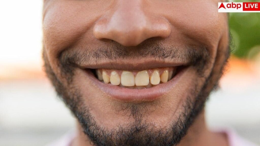 sugar-effects-on-teeth:-क्या-चीनी-खाने-से-पीले-होते-हैं-दांत,-जानें-इससे-डायबिटीज-के-अलावा-क्या-हो-सकती-हैं-दिक्कतें?