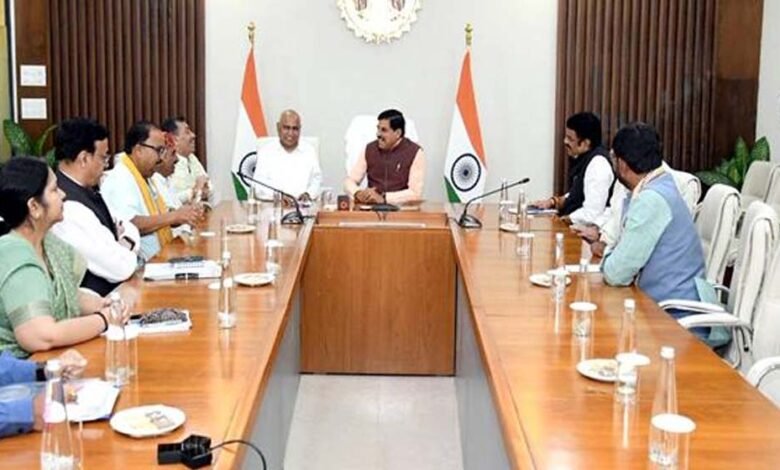 सरकार-हर-घड़ी-किसानों-के-साथ,-तय-वक्त-पर-प्रारंभ-होगी-गेहूं-खरीदी-:-मुख्यमंत्री-डॉ.-यादव