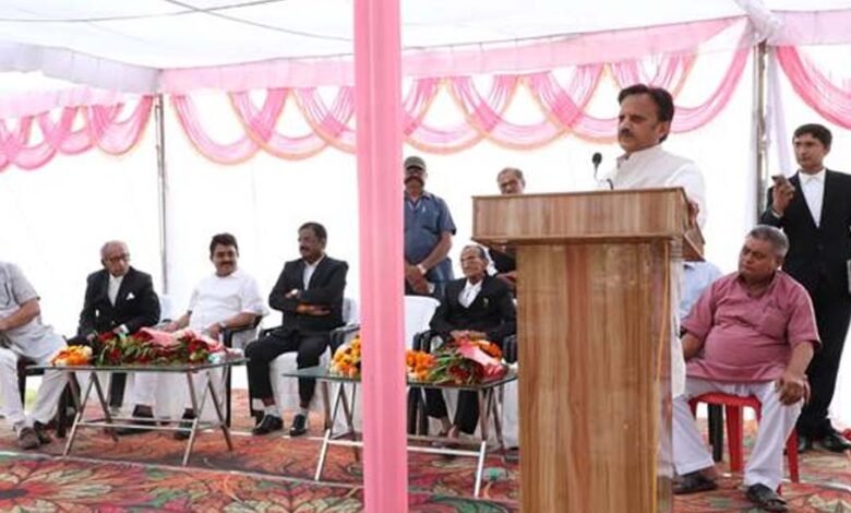 जिला-न्यायालय-परिसर-में-स्वच्छ-पेयजल-आपूर्ति-कार्य-का-उप-मुख्यमंत्री-ने-किया-भूमि-पूजन