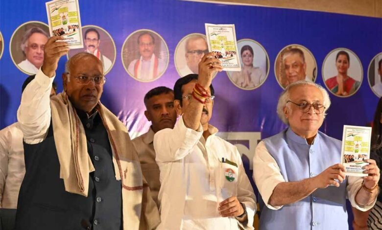 बंगाल-में-कांग्रेस-का-बड़ा-दांव:-महिलाओं-को-₹2000-महीना,-किसानों-को-₹15,000-सालाना—घोषणापत्र-में-और-क्या?