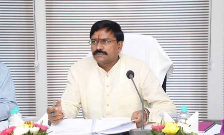 स्थानीय-बोलियों-के-संरक्षण-के-लिए-गठित-करें-“सृजन-पीठ”:-राज्य-मंत्री-लोधी