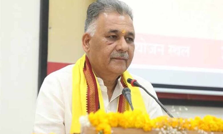 अकादमी-की-पुस्तकों-के-माध्यम-से-विद्यार्थियों-तक-पहुंच-रही-है-भारतीय-ज्ञान-परंपरा-:-मंत्री-परमार