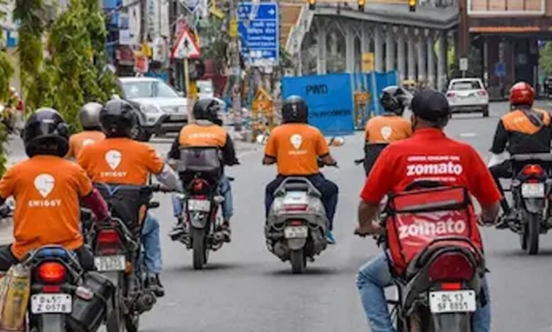 20-का-सामान-मंगाने-के-लिए-200-का-ऑर्डर!-डिलीवरी-फी-के-झमेले-में-क्या-गंवा-रहे-भारतीय?