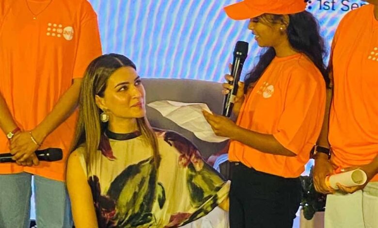 यूएनएफपीए-की-गुडविल-एंबेसडर-अभिनेत्री-कृति-सेनन-मध्यप्रदेश-पुलिस-के-सामुदायिक-पुलिसिंग-मॉडल-से-हुईं-प्रभावित