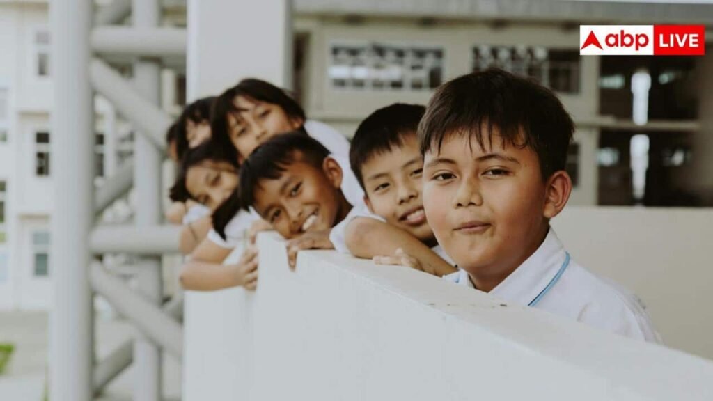 child-safety:-अप्रैल-में-कभी-धूप-कभी-बारिश,-बदलते-मौसम-में-ऐसे-रखें-अपने-बच्चों-का-ख्याल