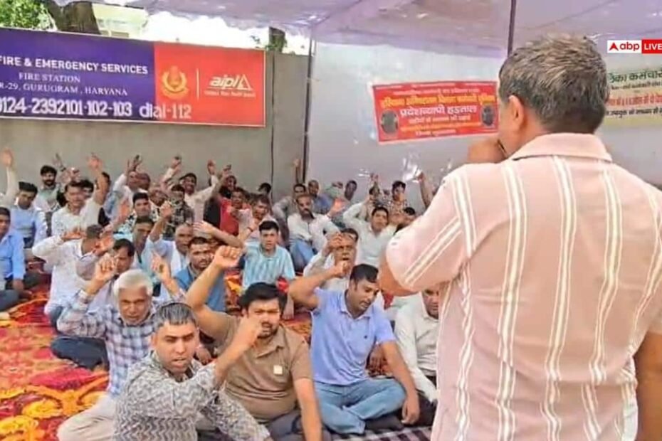 gugugram-news:-शहादत-का-दर्जा-और-1-करोड़-रुपये-मुआवजे-की-मांग,-दमकलकर्मियों-का-धरना-जारी