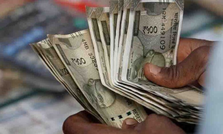 केंद्रीय-कर्मचारियों-को-da-बढ़ोतरी-का-इंतजार,-अप्रैल-सैलरी-पर-भी-असर-की-आशंका