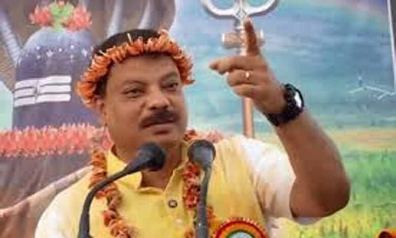 ucc-पर-उमंग-सिंघार-का-बयान:-आदिवासी-अस्मिता-से-समझौता-स्वीकार-नहीं