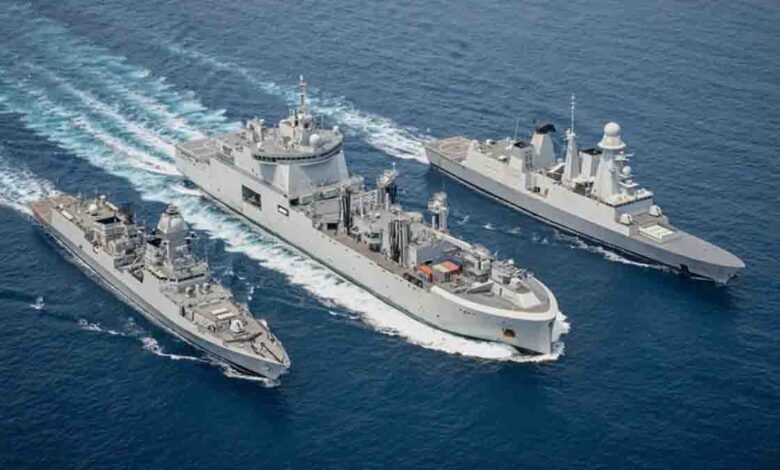 होर्मुज-जलडमरूमध्य-में-अमेरिकी-ऑपरेशन-तेज,-बारूदी-सुरंगों-को-हटाने-की-तैयारी