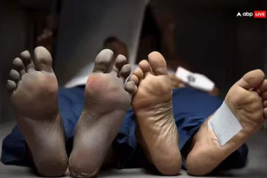 kannauj-news:-कोयले-से-लदा-ट्रक-बेकाबू-होकर-दुकानों-में-घुसा,-हादसे-में-2-लोगों-की-मौत,-कई-घायल