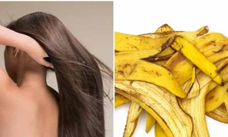 केले-के-छिलके-से-बनाएं-हेयर-मास्क,-बालों-की-ग्रोथ-और-शाइन-बढ़ाने-का-आसान-तरीका