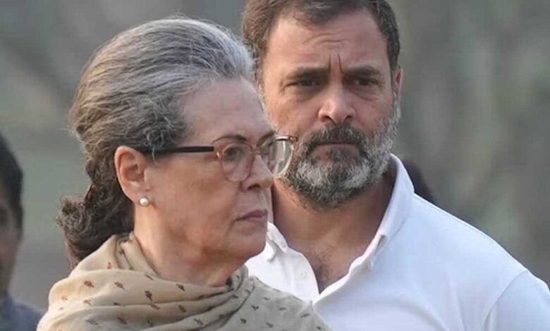 कांग्रेस-में-राहुल-गांधी-को-हटाने-की-बात,-महाराष्ट्र-cm-ने-किया-बड़ा-खुलासा