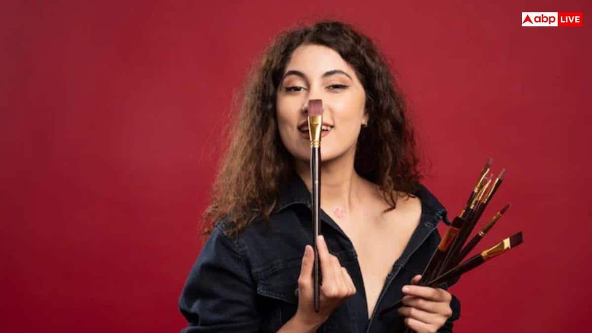 मेकअप-आर्टिस्ट-बनकर-शुरू-करें-अपना-पार्लर,-हर-महीने-होगी-तगड़ी-कमाई