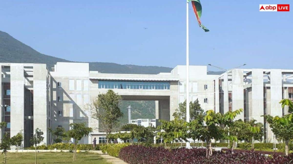 लाखों-में-सैलरी-पाने-का-मौका,-असिस्टेंट-प्रोफेसर-समेत-कई-पदों-पर-यहां-निकली-वैकेंसी;-बस-चाहिए-ये-क्वालिफिकेशन