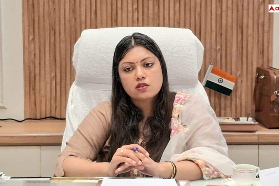 कहां-की-रहने-वाली-हैं-नोएडा-की-डीएम-ias-मेधा-रूपम,-जानें-कितनी-मिलती-है-सैलरी?