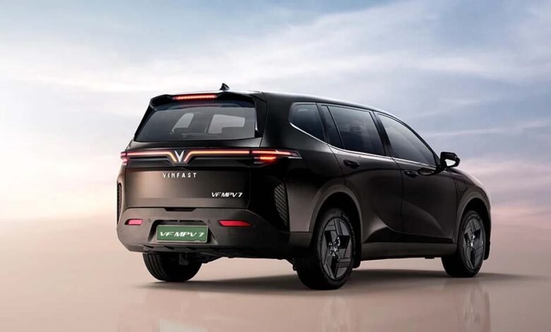 innova-से-बड़ी,-500km-रेंज-वाली-7-सीटर-इलेक्ट्रिक-कार-आज-होगी-लॉन्च