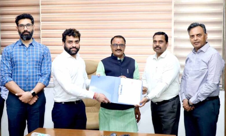 प्रदेश-सौर-ऊर्जा-के-क्षेत्र-में-बनेगा-देश-का-अग्रणी-राज्य-:-मंत्री-शुक्ला