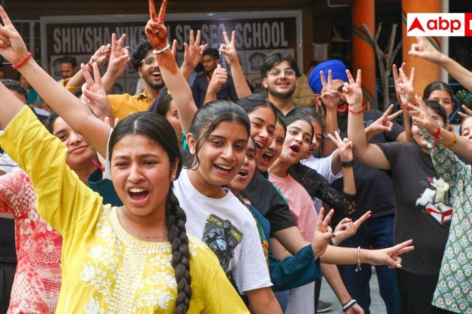 cbse-10th-result-2026-out:-नेट-नहीं-है-तो-sms-और-ivrs-से-मिनटों-में-ऐसे-देखें-10वीं-12वीं-का-रिजल्ट