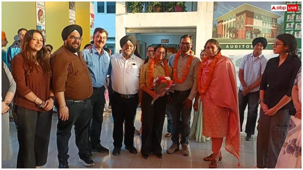 cbse-10th-result-2026:-cbse-10वीं-के-रिजल्ट-में-हर्षा-ने-कर-दिया-कमाल,-500-में-500-अंक-लाकर-रचा-इतिहास