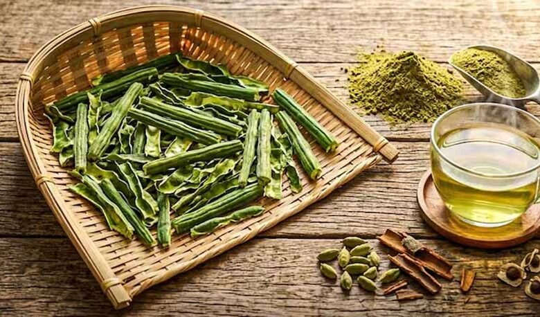 सहजन-के-छिलकों-से-बनाएं-सुपरफूड-मोरिंगा-टी,-जानें-तरीका-और-फायदे