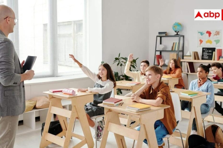 classroom-boundaries:-कक्षा-में-शिक्षक-छात्र-के-बीच-कभी-नहीं-होनी-चाहिए-ये-बातें,-पूरी-जिंदगी-नजर-आता-है-इसका-असर