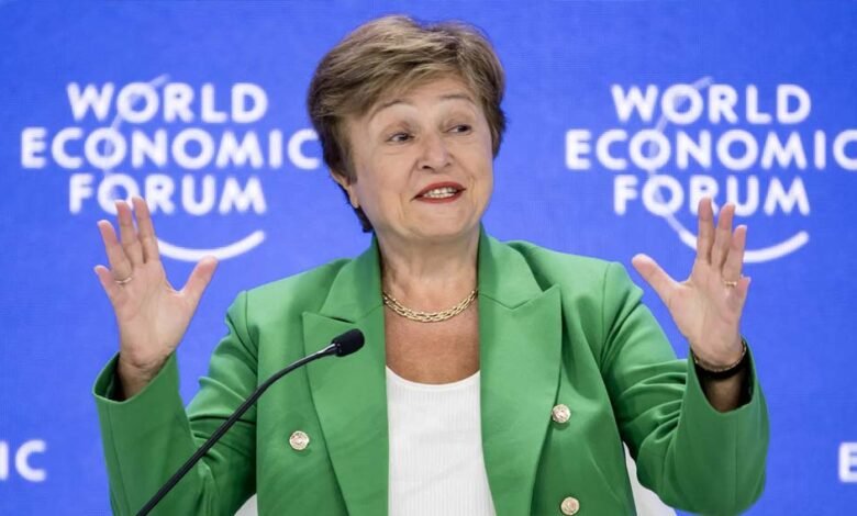 भारत-को-देखो,-दोगुनी-तेजी-से-बढ़-रहा-है:-पाकिस्तान-को-कर्ज-देने-वाला-imf-का-बयान