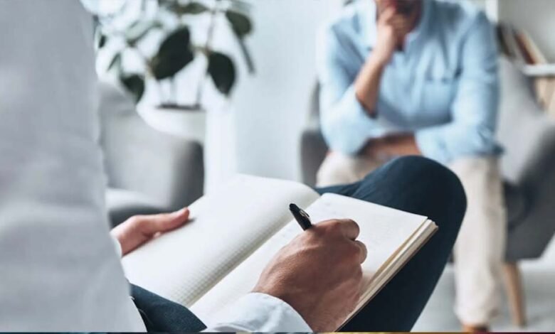 वि‌द्यार्थियों-के-मानसिक-स्वास्थ्य-के-लिए-बड़ा-कदम,-हर-कॉलेज-में-काउंसलर-जरूरी