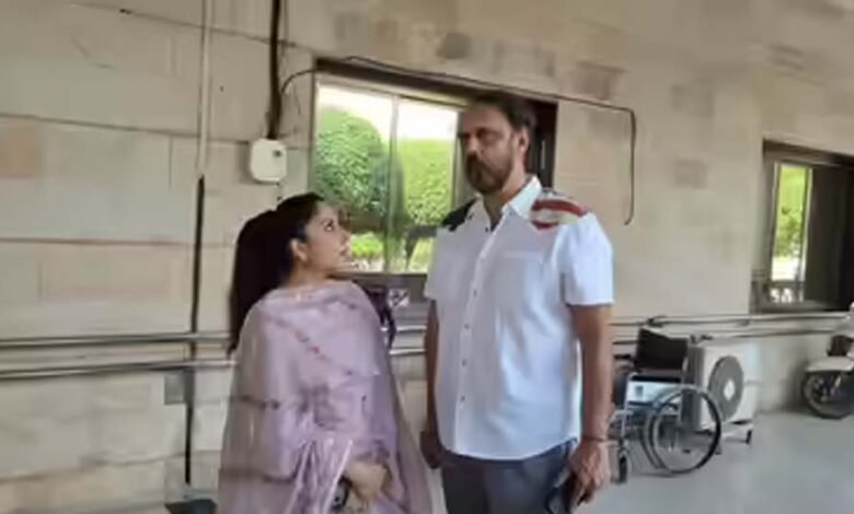 300-करोड़-की-जमीन-पर-कब्जे-की-साजिश!-कलेक्टर-दफ्तर-पहुंची-टीवी-की-फेमस-एक्ट्रेस,-मचा-हड़कंप