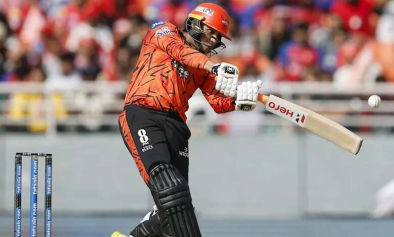 हैदराबाद-ने-सीएसके-को-10-रनों-से-हराया,-मलिंगा-ने-3-विकेट-झटके