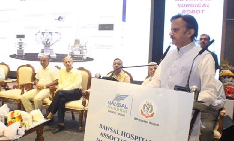 अत्याधुनिक-उपकरण-स्वास्थ्य-सेवाओं-को-प्रभावी-एवं-सटीक-बनाने-में-सहायक-:-उप-मुख्यमंत्री-शुक्ल