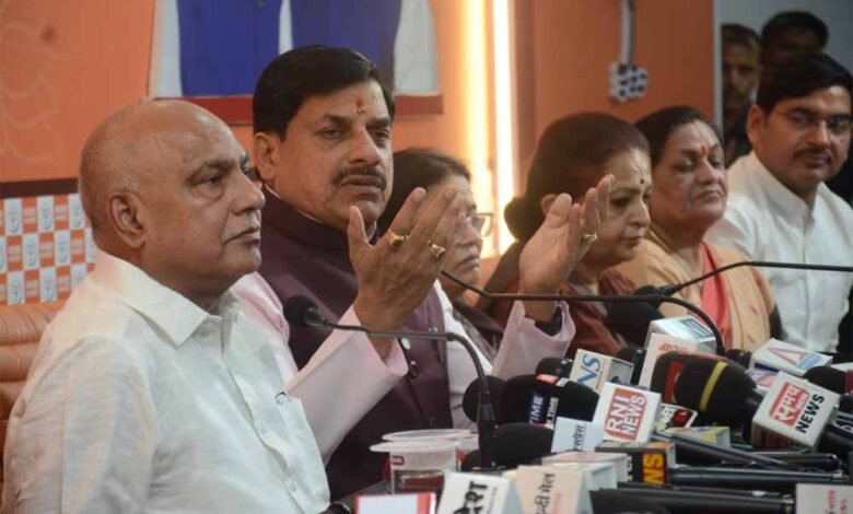 भाजपा-कहती-नहीं,-करके-दिखाती-है,-प्रदेश-के-17-जिलों-में-महिलाएं-कलेक्टर-व-10-जिलों-में-एसपी-हैं-डॉ.-मोहन-यादव