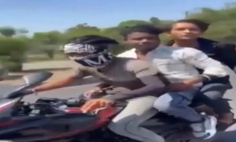 रफ्तार,-स्टंट-और-मौत:-रील-शूट-के-दौरान-ट्रेलर-से-टकराई-बाइक,-3-युवकों-की-मौत