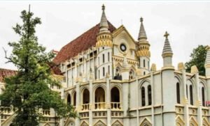 दिव्यांग-बच्चों-को-स्कूल-से-निकालने-पर-हाईकोर्ट-सख्त,-चीफ-जस्टिस-ने-deo-को-तलब-कर-मांगी-रिपोर्ट