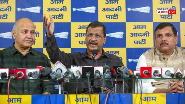 अरविंद-केजरीवाल,-मनीष-सिसोदिया,-संजय-सिंह-के-खिलाफ-कोर्ट-की-अवमानना-की-कार्रवाई-की-मांग,-pil-दाखिल