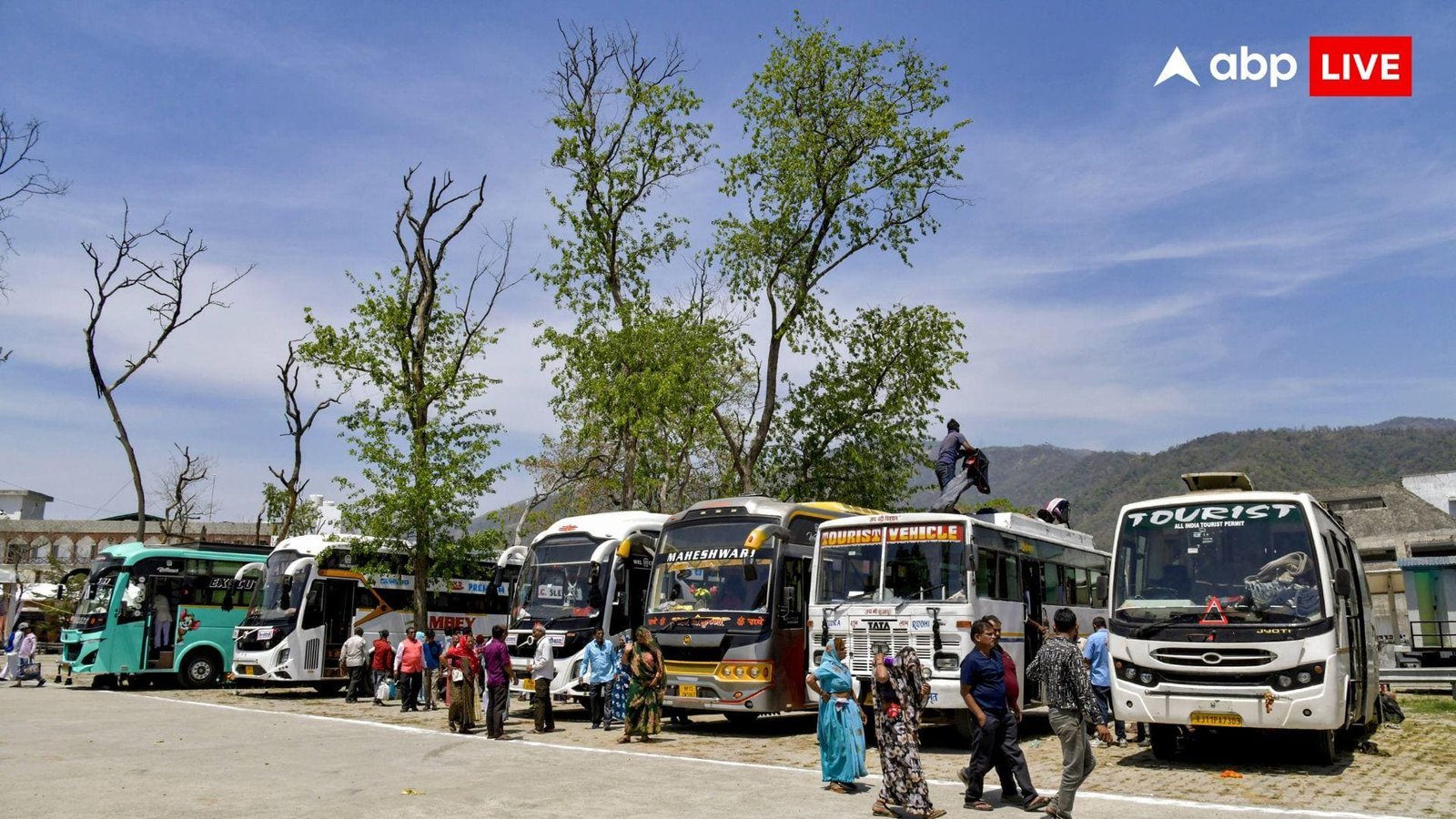 chardham-yatra-news:-चारधाम-यात्रा-पर-कॉमर्शियल-वाहनों-के-लिए-जरूरी-खबर,-ग्रीन-कार्ड-के-लिए-अब-ऑनलाइन-आवेदन-शुरू