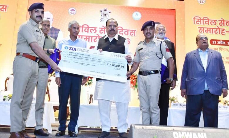 देवास-पुलिस-की-नवाचार-पहल-“पुलिस-चौपाल”-को-सीएम-एक्सीलेंस-अवार्ड