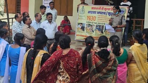 ‘सेफ क्लिक-2.0’ अभियान के तहत नरसिंहपुर पुलिस की व्यापक जनजागरूकता पहल, साइबर अपराधों से बचाव को लेकर लोगों को किया जागरूक