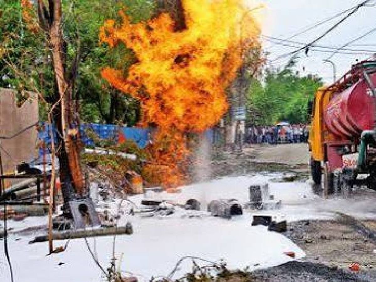 इंदौर गैस पाइपलाइन ब्लास्ट: हादसे के बाद कार्रवाई की रफ्तार पर उठे सवाल, जिम्मेदारी तय होने का इंतजार